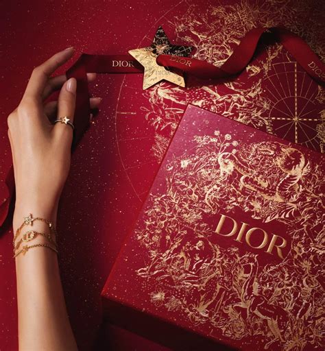 dior chinese new year red envelope|Dior Celebrates the Lunar New Year with a Starry Theme .